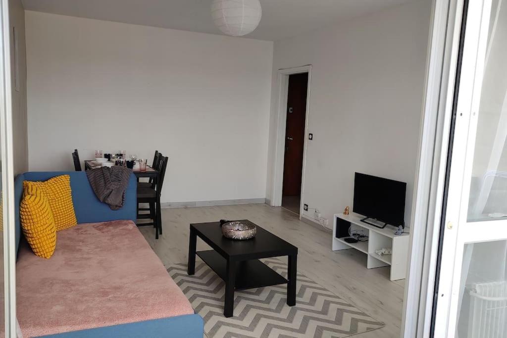 Charmant Appartement Proche Melun Centre Ville Zewnętrze zdjęcie